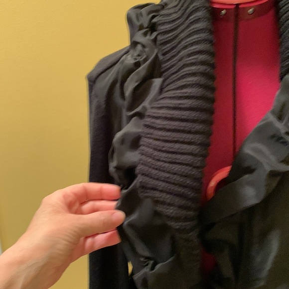 COCO and Tashi Jacket/cardigan with mixed material Double Ruffled collar NWOT - Picture 10 of 12